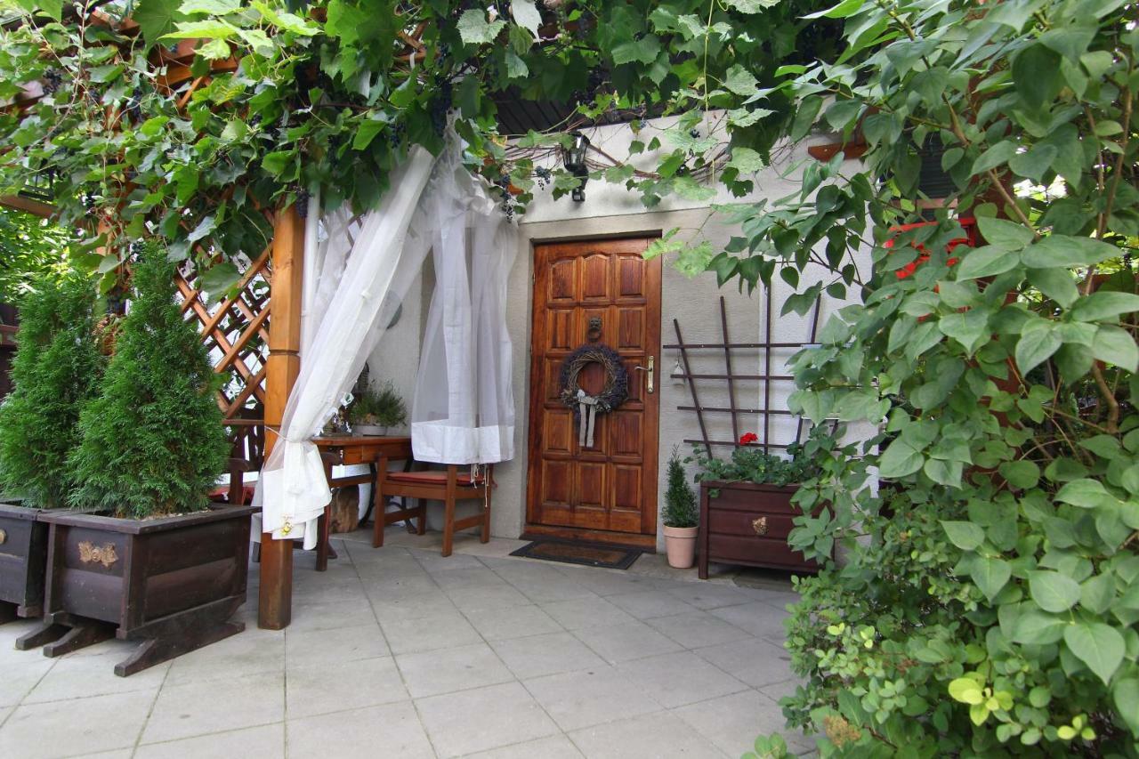 Apartamenty Pod Wiciokrzewem Supraśl Extérieur photo